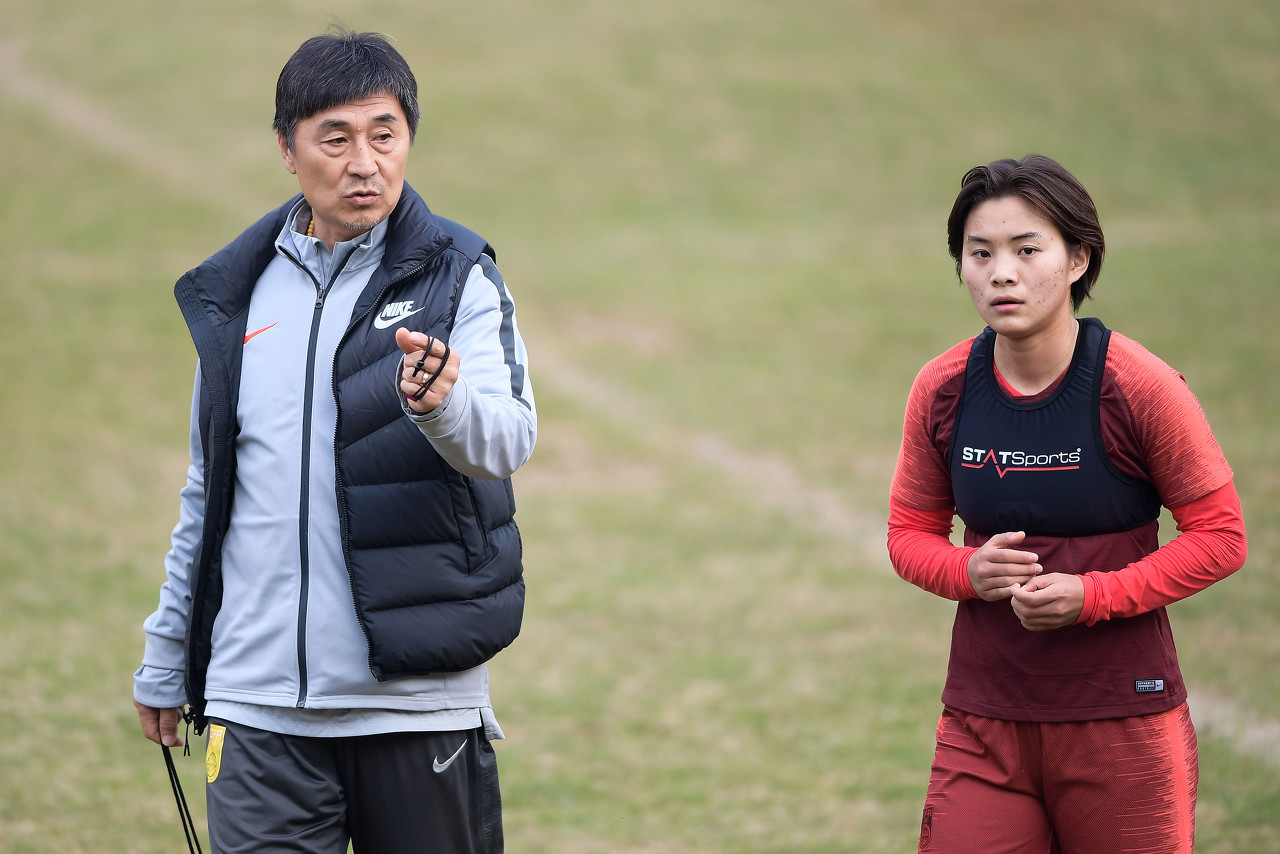 王霜与网友互动时谈贾秀全“茶叶?！保翰恍枰颍撬臀颐呛?></div>
                <div   id=