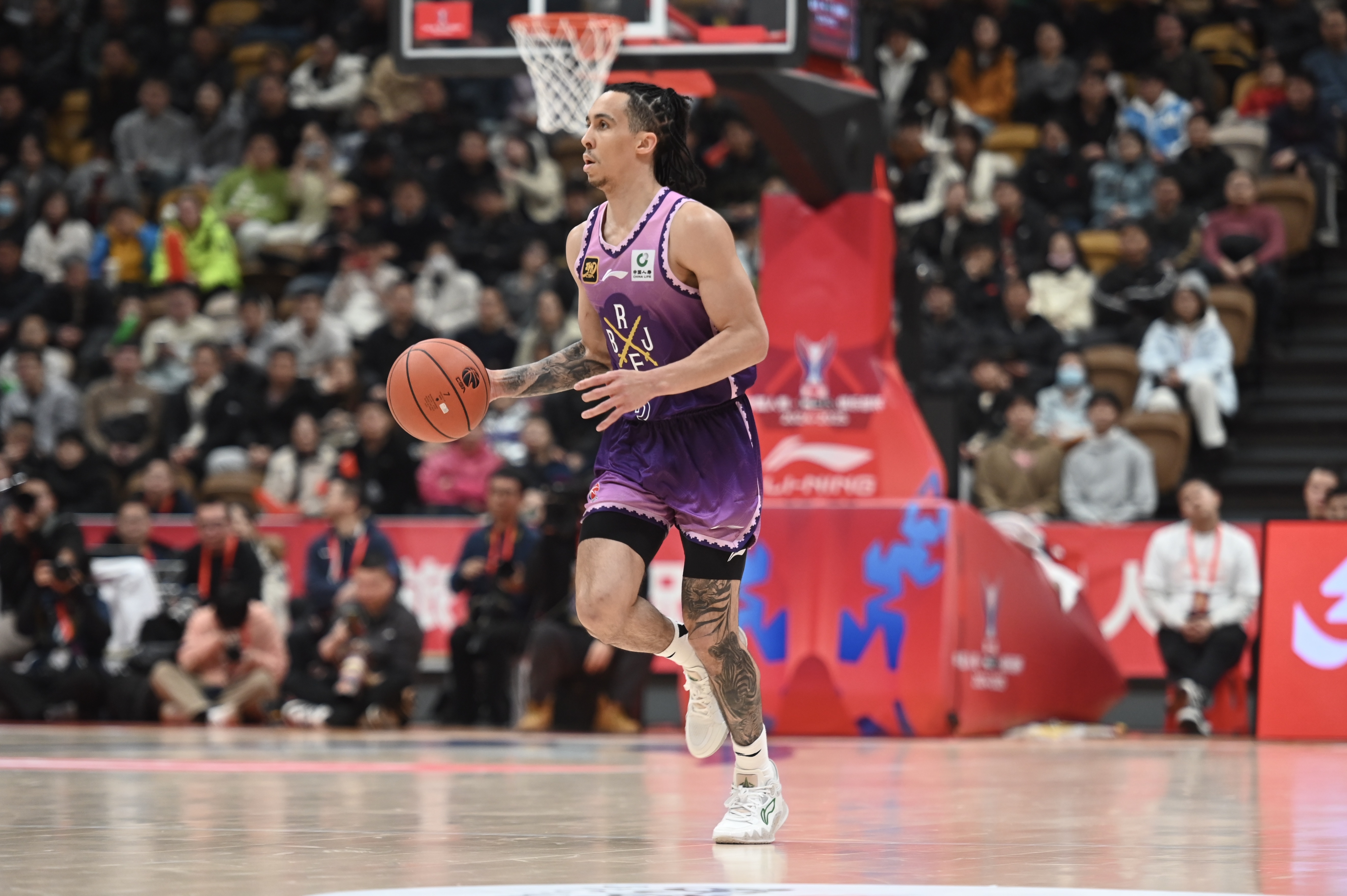 今晚主场迎战辽宁！探长：特莱斯预计复出 萨林杰崴脚大概率缺阵